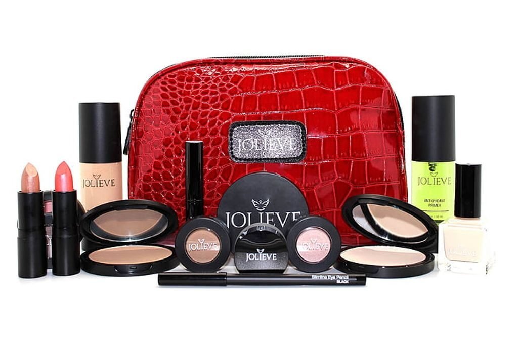 Organize Your Makeup Collection with a Makeup Box