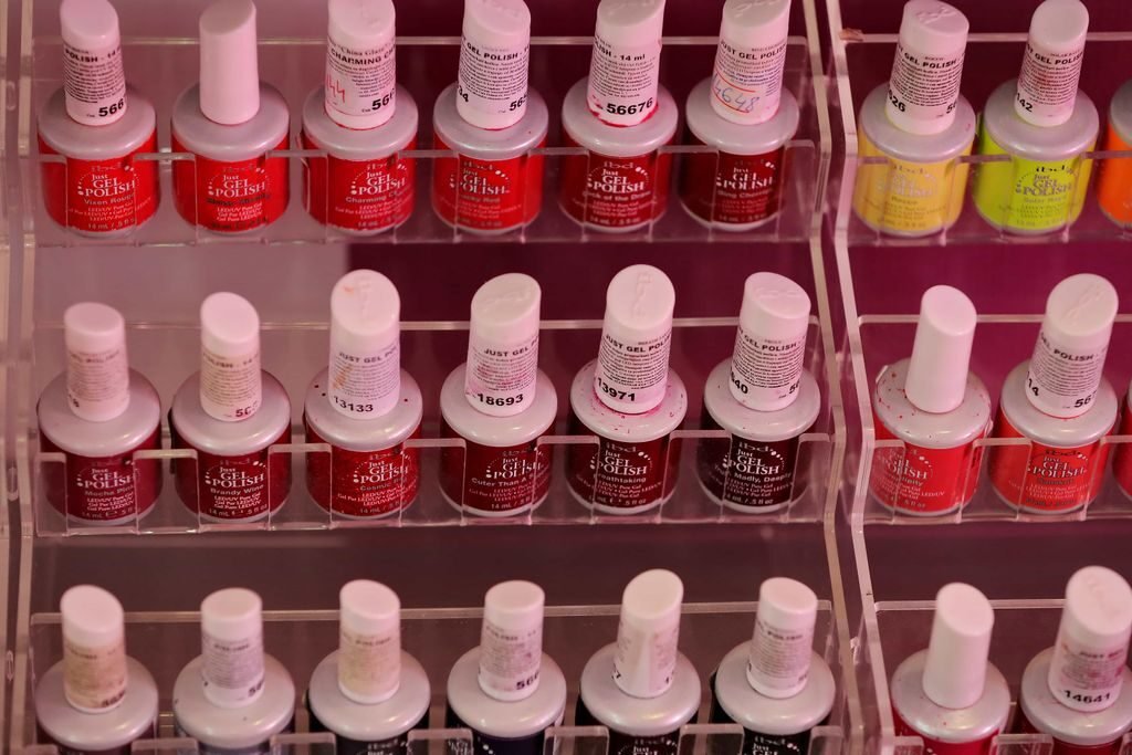 Get Pretty Nails with these Nail Care Tips