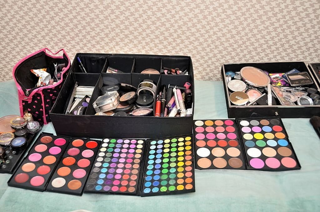 Explore the Best Makeup Products for You