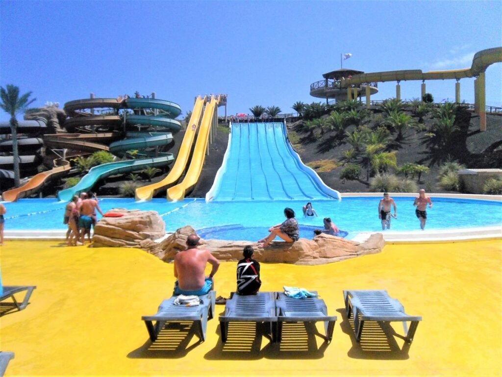 Splash into Fun: The Best Water Parks for Adult Amusement